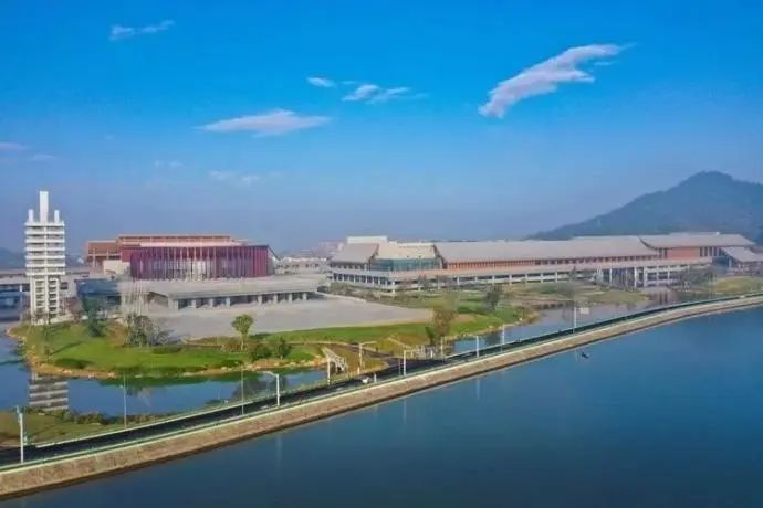 1669087949826242.jpg 1669087923644.jpg